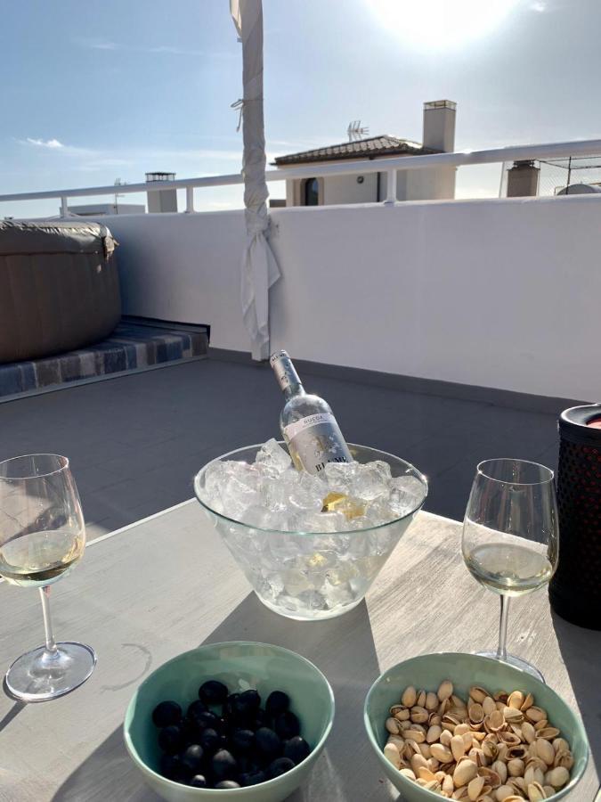 Sonne&meerblick Aus 40 Grad Heißem Whirlpool Genießen - Zentral Am Hafen Und Dennoch Ruhig * Cala Ratjada (Mallorca)